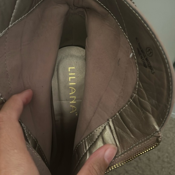 Taupe zipper boot heels - Picture 5 of 6